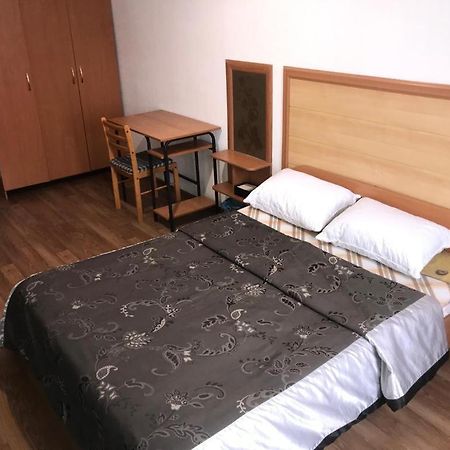 2 Rooms Apartment Near Kaznu, Botanical Garden,Un, Atakent, Forum Ałma Ata Zewnętrze zdjęcie